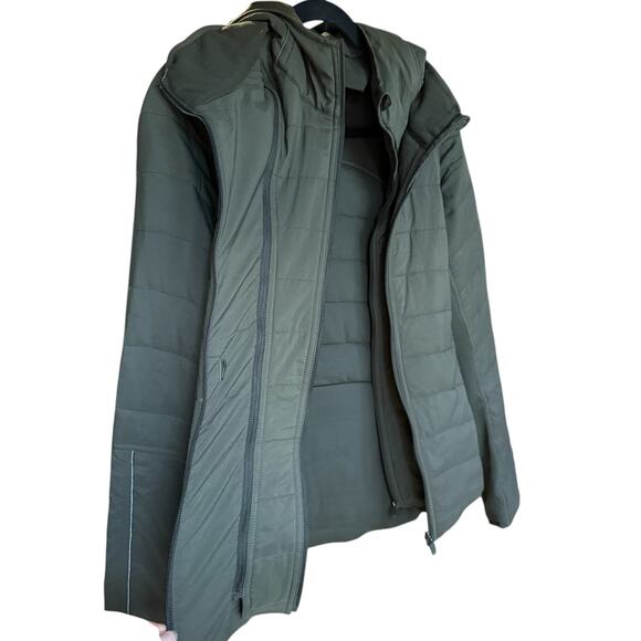 Lululemon Extra Mile Hooded Jacket Women's Size 10 Dark Olive Quilted Puffer - Picture 11 of 14